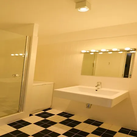 Stylish With Balcony, Sea Views شقة *