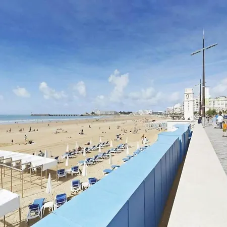 Stylish With Balcony, Sea Views * Oostduinkerke