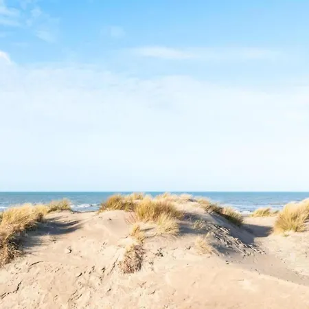 Appartement Stylish With Balcony, Sea Views Oostduinkerke