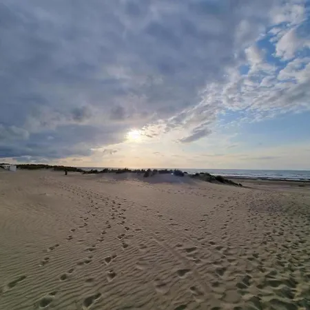 Stylish With Balcony, Sea Views Appartement